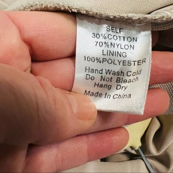 all:Row Tan Short Sleeve Belted Romper Size small - Picture 10 of 10